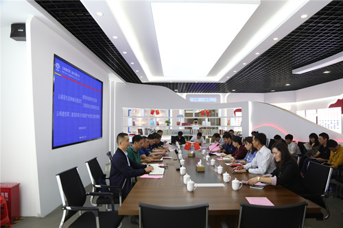 省住建廳建筑市場(chǎng)監(jiān)管處黨支部、工程質(zhì)量安全監(jiān)管處黨支部與公司建設(shè)產(chǎn)業(yè)化黨支部開(kāi)展主題黨日活動(dòng)